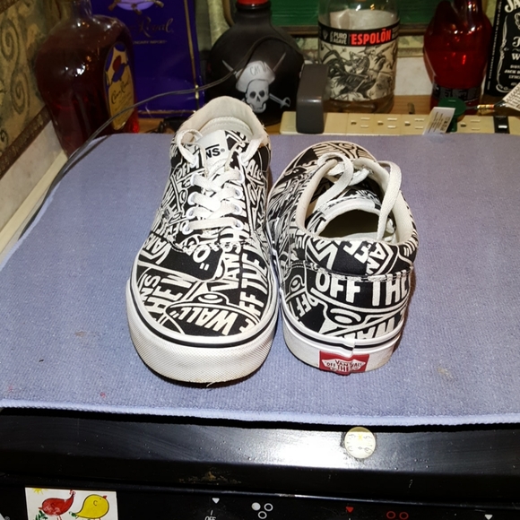 New pair of Vans ....... - Picture 4 of 4